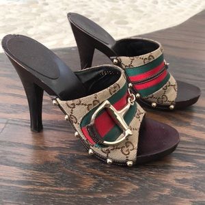 GUCCI monogram stiletto size 7